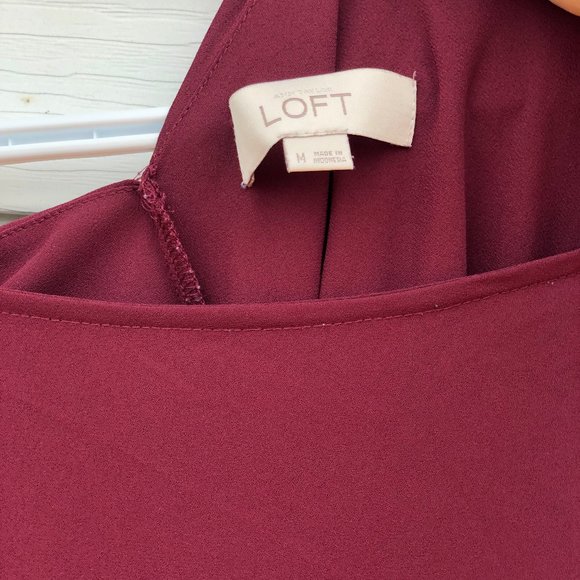 LOFT flowy maroon blouse - Picture 4 of 6